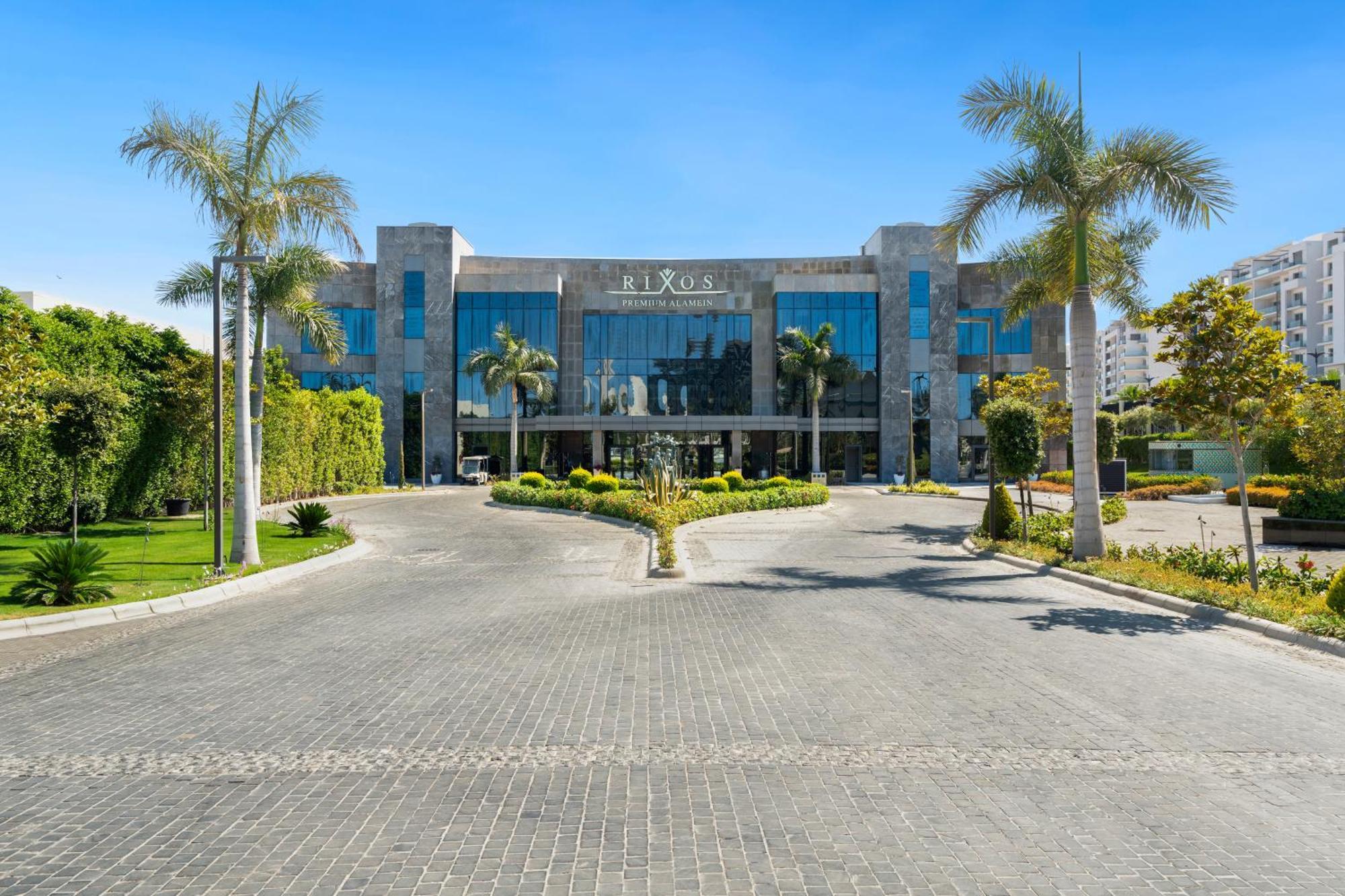 Hotel Regal Heights El-Alamein Exterior foto The main building of the university